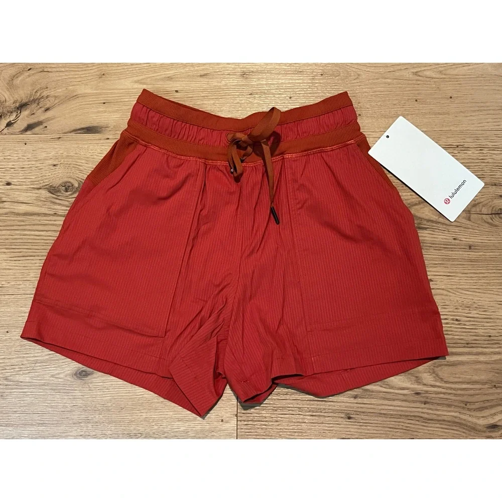 Lululemon Dance Studio High Rise Short 3.5 Autumn Red Size 0 NWT LW7CCGS